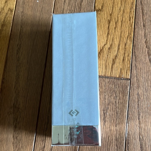 Neck Correct New in Box A powerful, anti-aging treatment - Picture 3 of 4